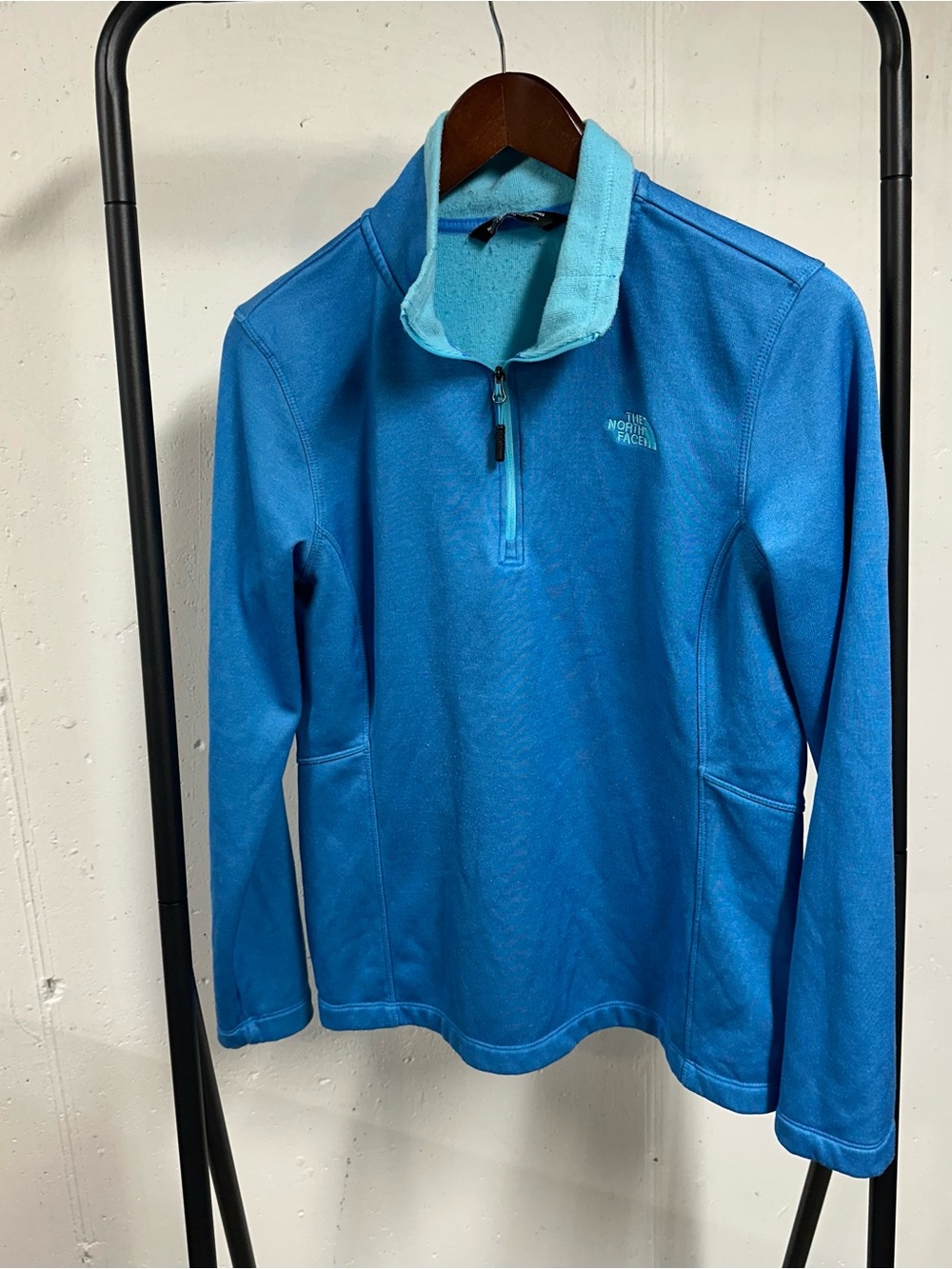 The North Face Women's Bright Teal Blue Half-Zip Fleece Pullover